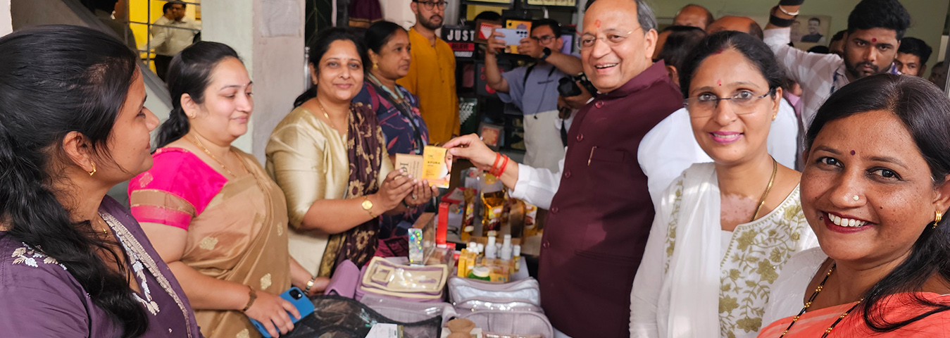 Arun Singh meeting Amit Shah